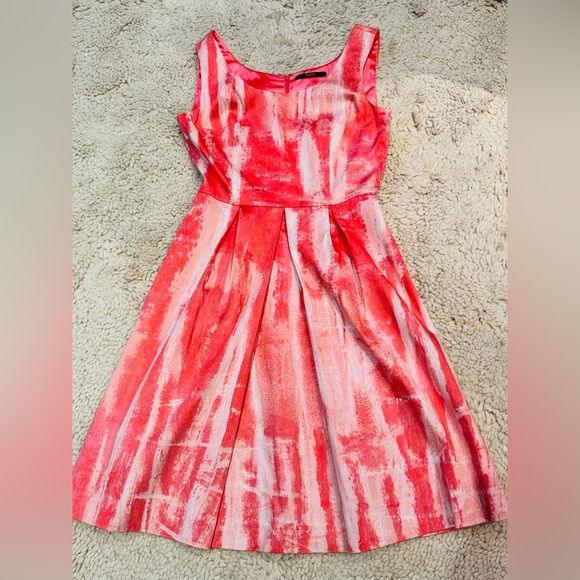 Tahari Womens Dress Size 4 Pink Printed Sheath Knee Length Sleeveless Cotton - Picture 2 of 5